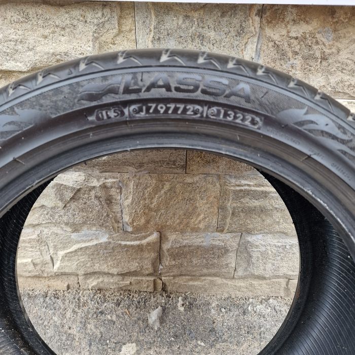 2  бр.  Гуми  LASSA  DRIVEWAYS +