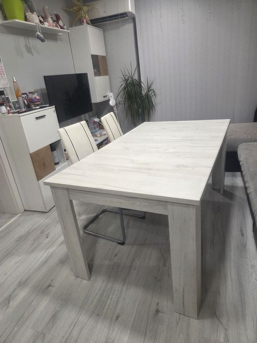 Голяма холна маса