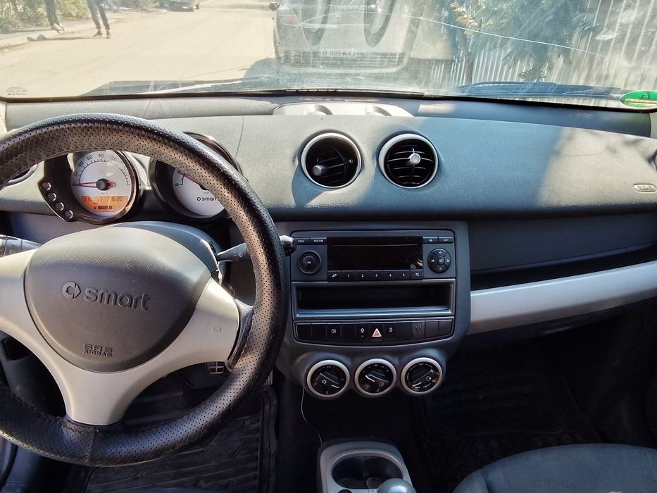 Vând Smart 4 uși 2005