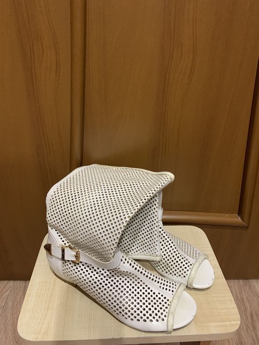 Обувь женская