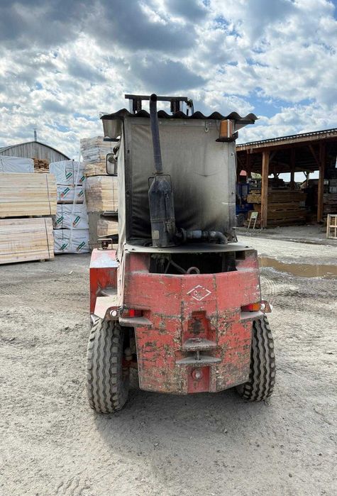 Stivuitor diesel O&K Germania din anul 1997, sarcina nominala 3 Tone, inaltime ridicare 3m