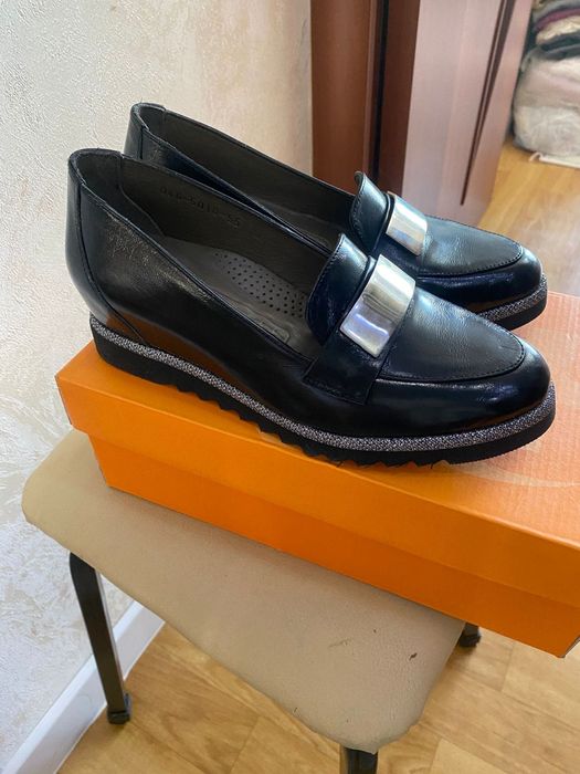 Новые женские туфли