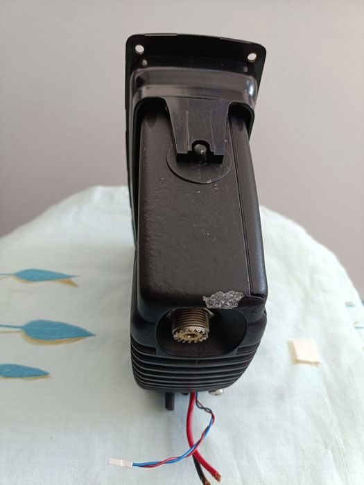 Stație  maritimă VHF Simrad