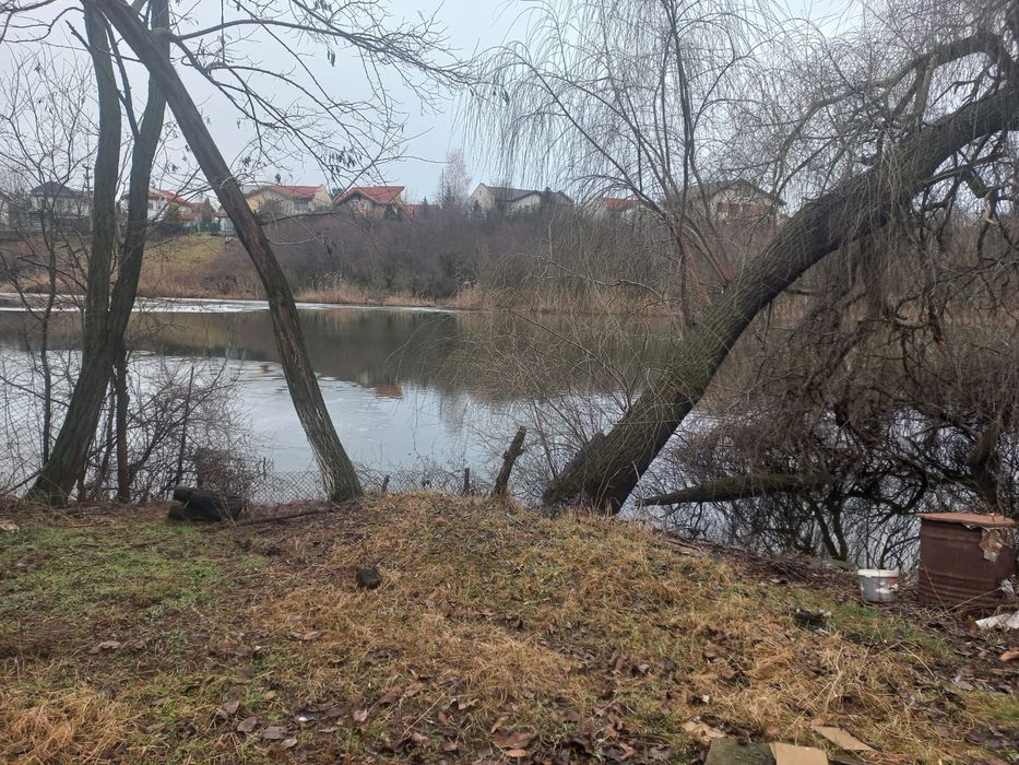 Teren 512 MP cu deschidere la Balta Pipera