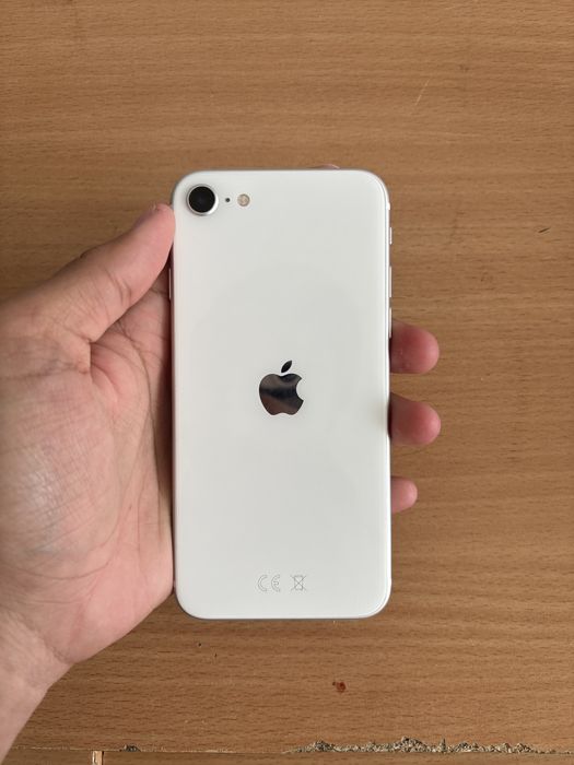 Iphone SE 2020 года
