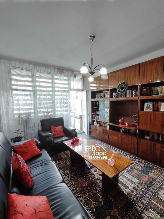 Продава се Четиристаен апартамент в Стара Загора, Център - 77 кв.м за 1364 €/кв.м - Снимка #1