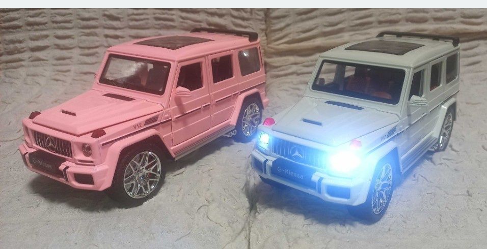 Метални колички мащаб 1:24