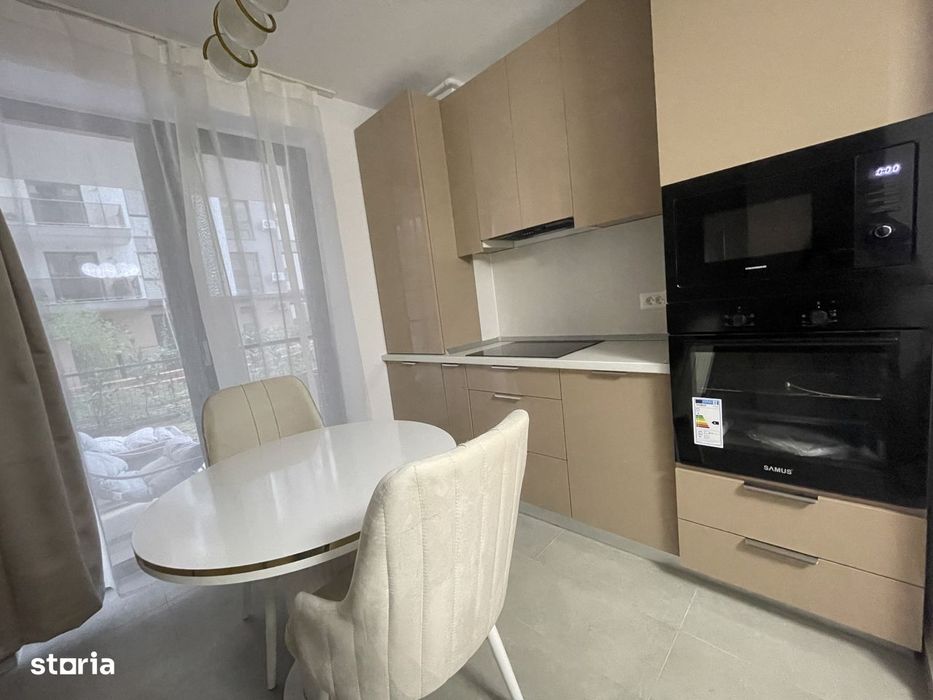 Apartament 2 camere, 50mp,30mp curte, metrou, centrala,Hils Titanium