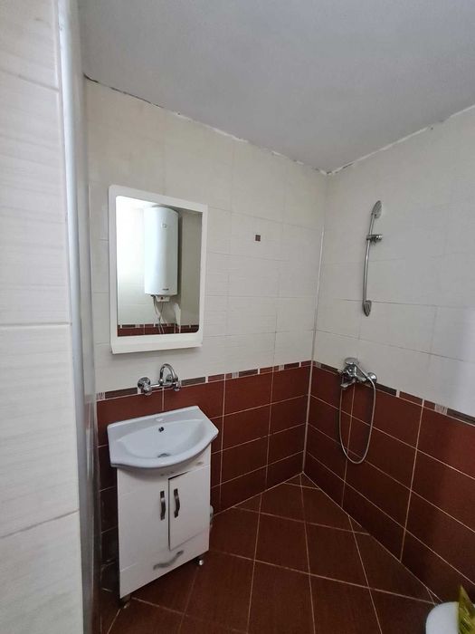 Двустаен апартамент за продажба в кв. Еленово, гр. Благоевград.