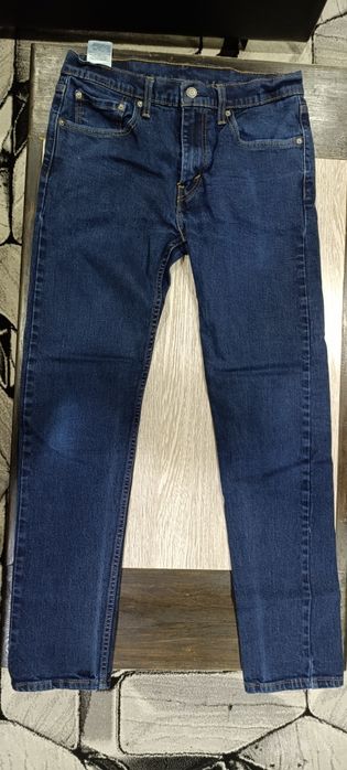 Продаются джинсы Levi's 502