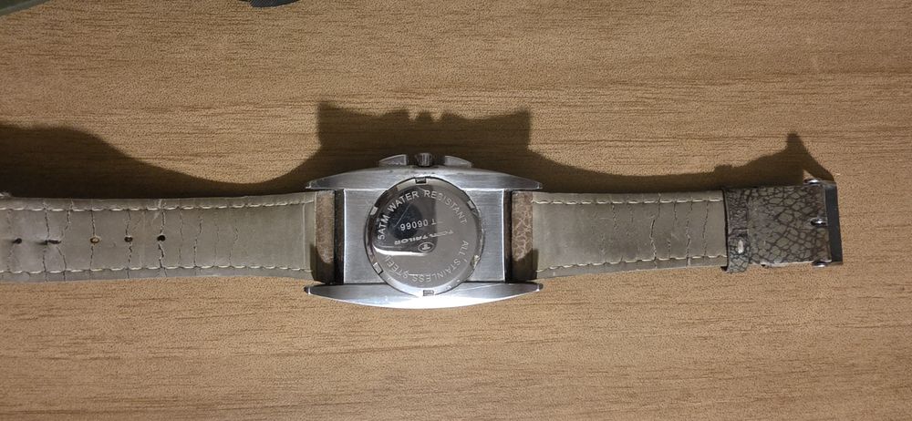 продавам мъжки часовни Diesel, Police,Tommy