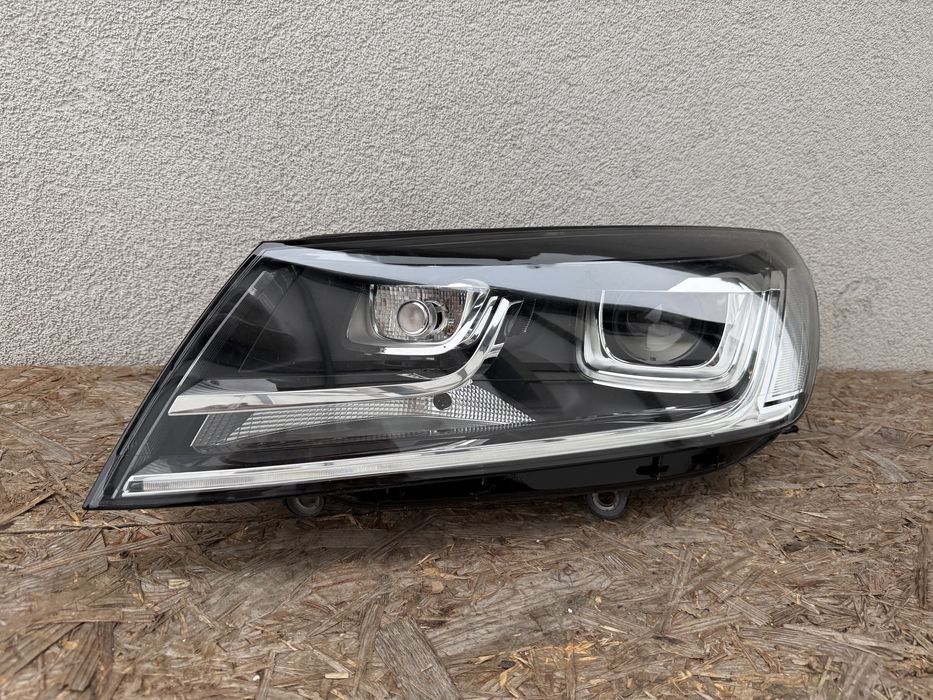 Far stanga VW Touareg 7P Facelift 2015-2018 Xenon adaptiv + LED Origin