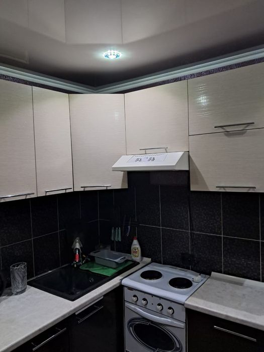 Сдаётся 2х комнатная квартира на Кашаубаева  за 200000