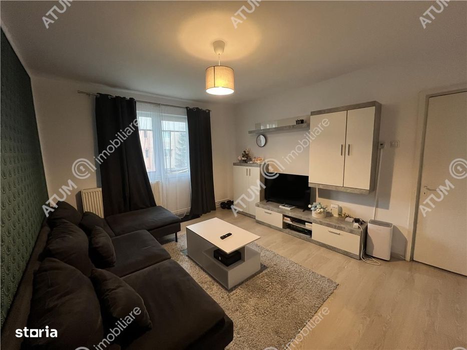Apartament 3 camere cu balcon si pivnita etaj 1 zona Mihai Viteazul