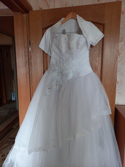 Свадебное платье!!! Продам