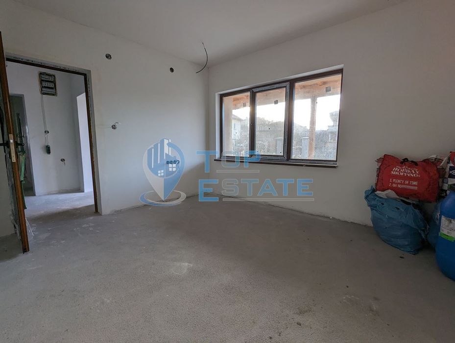 Продава се Къща в Горна Оряховица - 109 кв.м за 1413 €/кв.м - Снимка #2