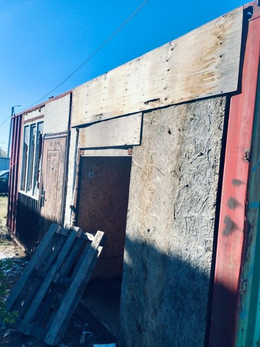 Продам утепленный контейнер 20ф,.