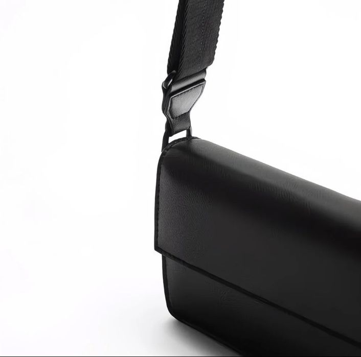 Сумка-барсетка от ZARA