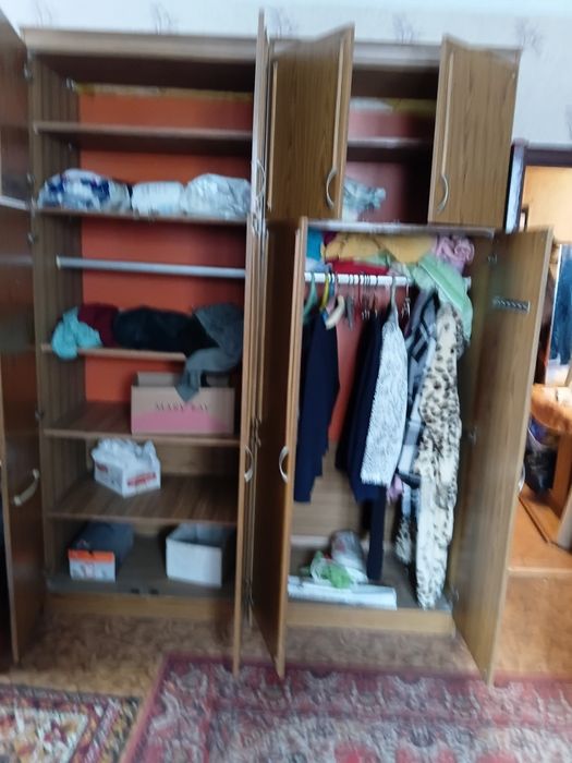 Шифонер из двух частей