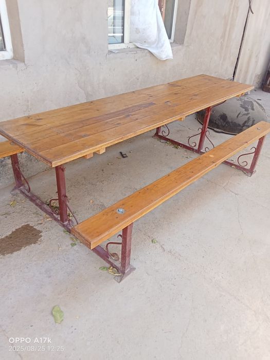 Мощный стол стул