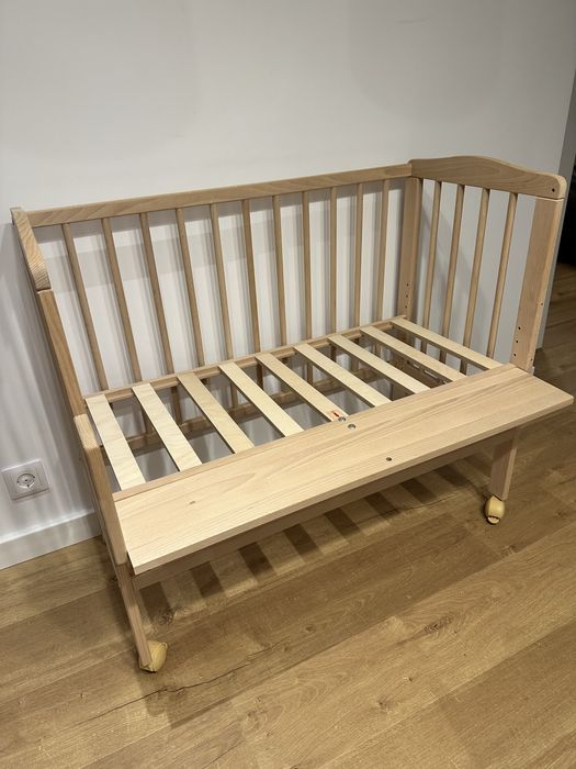 Patut din lemn 2 in 1 cu functie co-sleeper – Waldin 40x90 / 55x90 cm