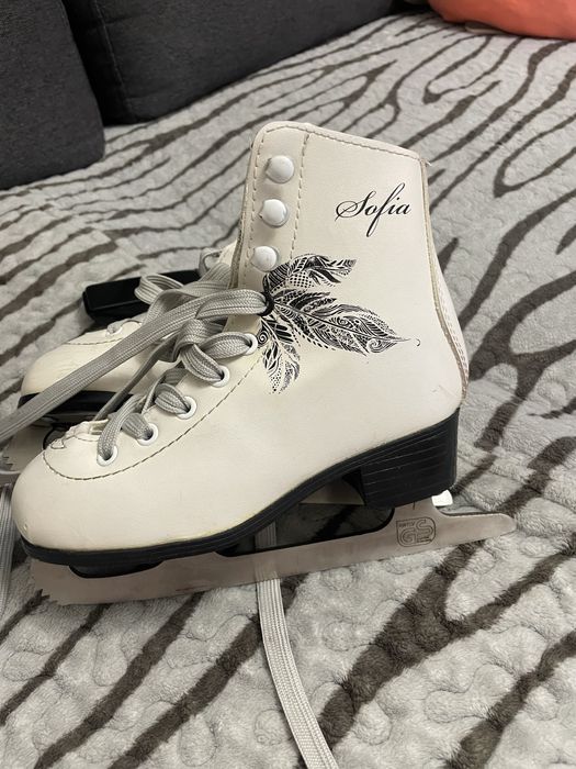 Коньки фигурные