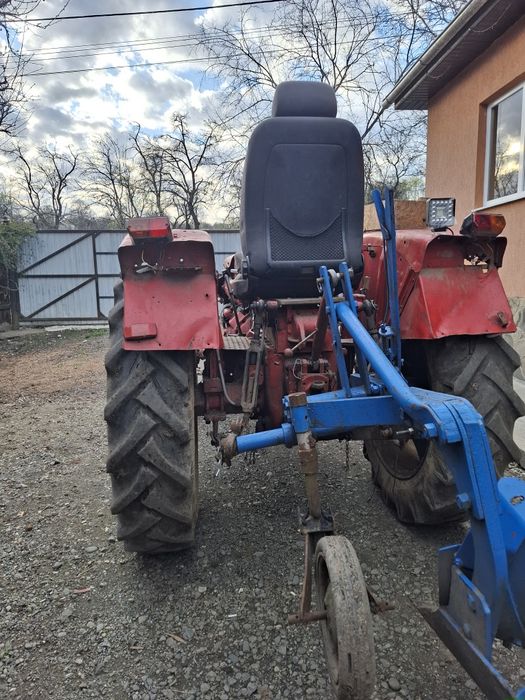 Tractor Renault fabricat în Brașov