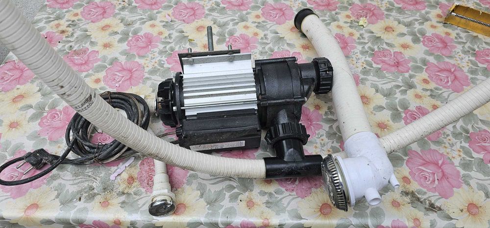 Motor pentru cada cu hidromasaj + dispozitivele de comanda