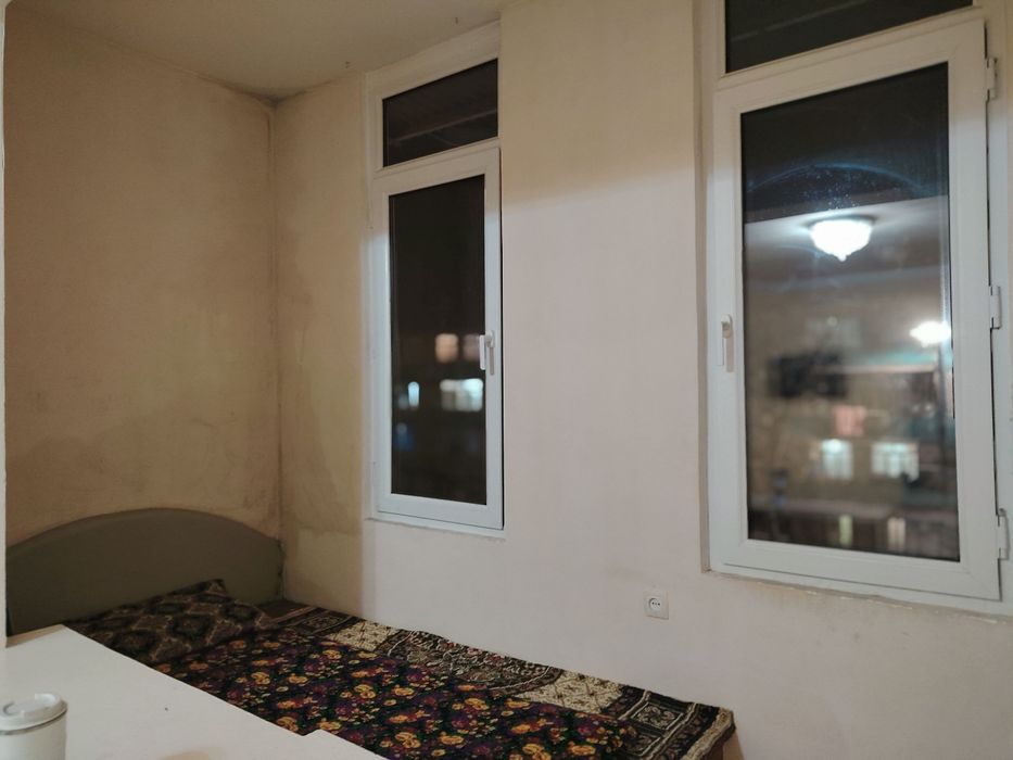 Yunusobod 6 da 2 xonali uy sotiladi