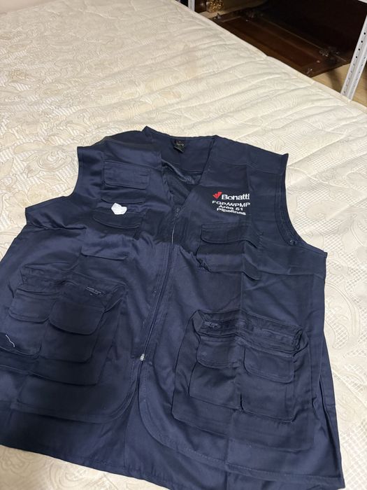 Продается спец жилетки