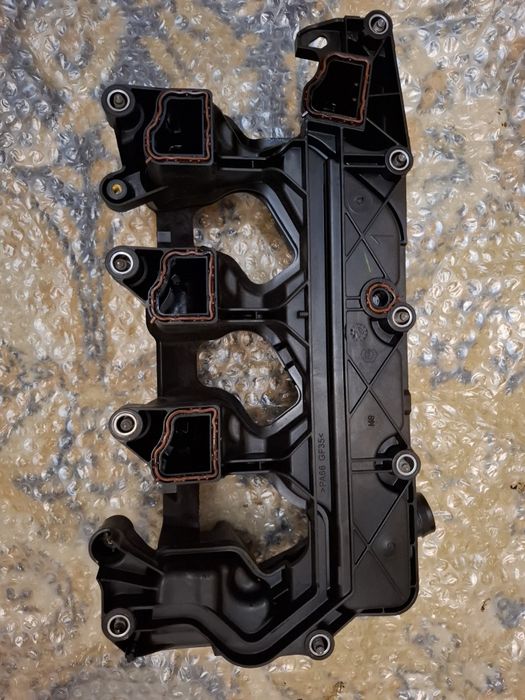 Capac Culbutori Chiulasa  Motor Epurator Gaze Ford Focus MK4