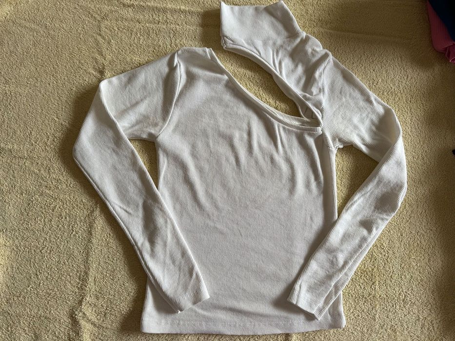 Дамски блузи с дълъг ръкав