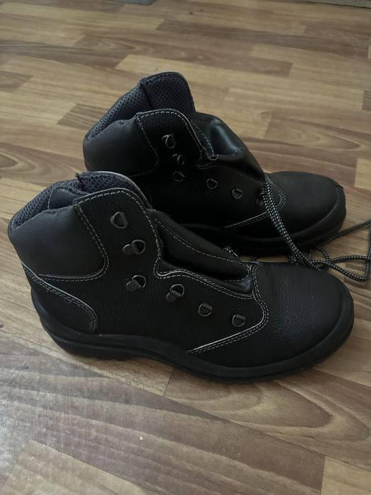 Ботинки новые, рабочие демисезонные , без меха