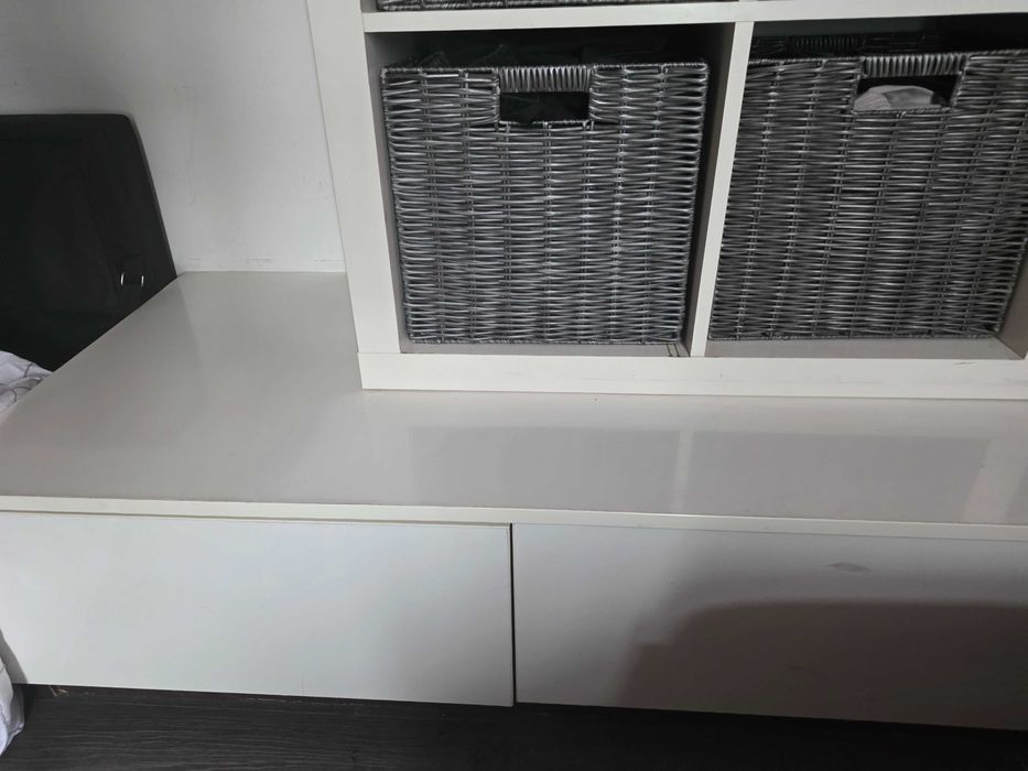 Vreau sa vand mobilier electrocasnice anvelope dulapuri