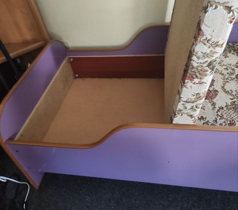 Детская кровать .