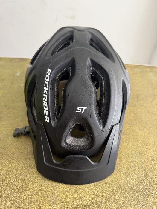 каски за велосипефи 2 броя