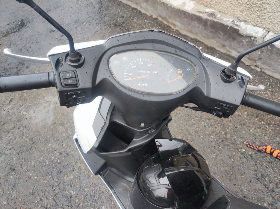 Продам скутер М8