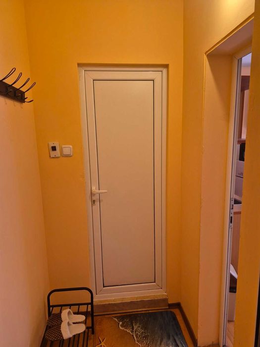 Дава се под наем Едностаен апартамент в Враца, Вежен - 49 кв.м за 229.5 € - Снимка #23