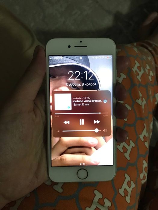 Iphone 7  xotira 129 taliy batareka almashkan holad idiyal karopka yoq
