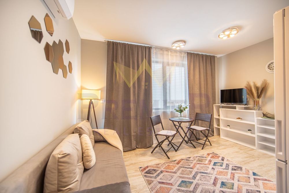 Продава се Двустаен апартамент в к.к. Св.Св. Константин и Елена - 49 кв.м за 1510 €/кв.м - Снимка #1