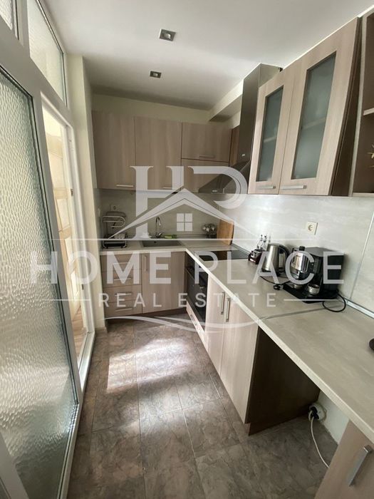 ДВУСТАЕН апартамент под наем - Център