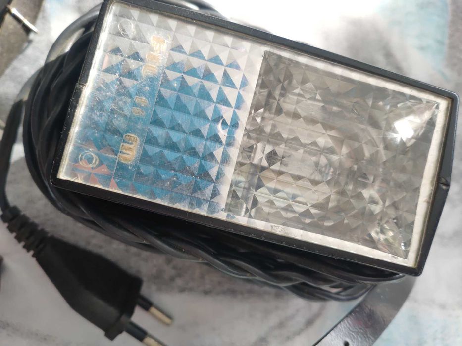 Продавам фотоапарат смяна 8