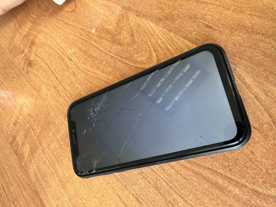 iPhone X в продаже
