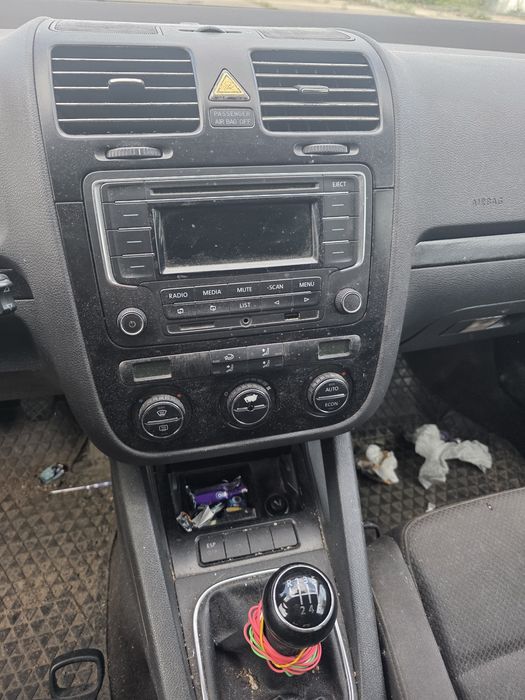 Dezmembrări golf 5