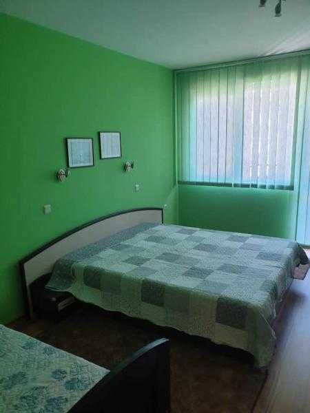 Дава се под наем Двустаен апартамент в Бургас, Център - 60 кв.м за 408 € - Снимка #3