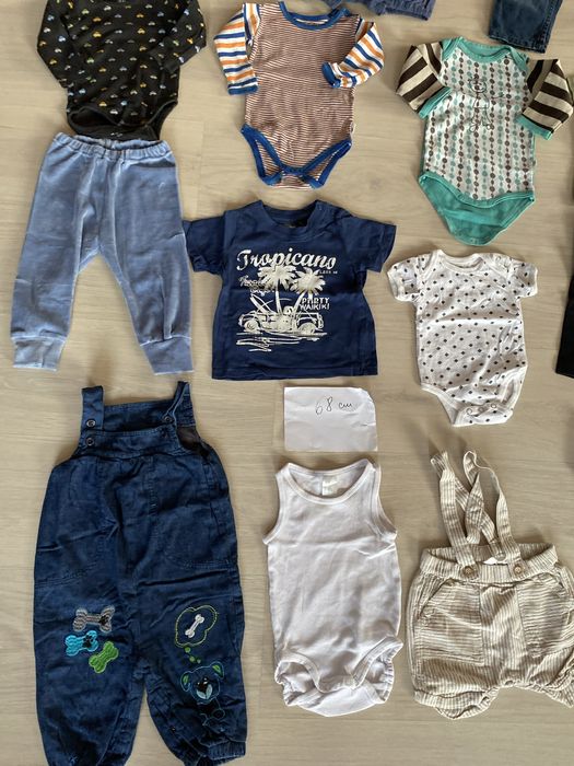 Vând lot haine băieți (4-6 luni) 68 cm.