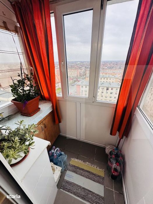 Apartament 3 camere, zona Vlaicu, Bloc renovat