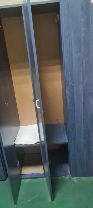 Гардероб за съблекалня с 4 шкафчета