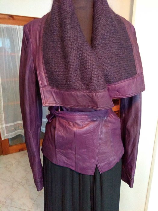ЕСТЕСТВЕНА КОЖА дамско елегантно сако в лилав цвят /Made in ITALY/