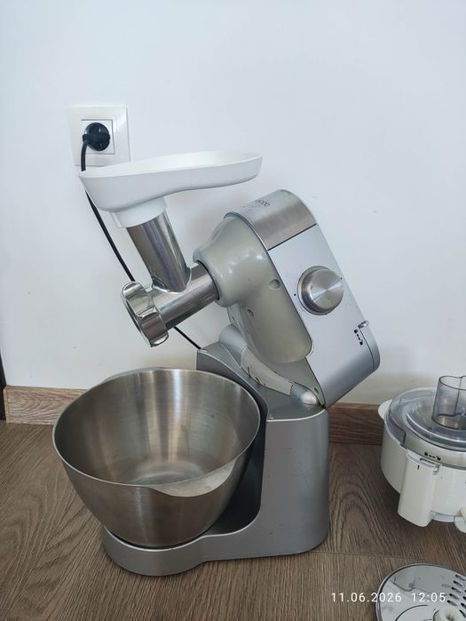 Кухненски робот и машина Kenwood Prospero Silver с много приставки